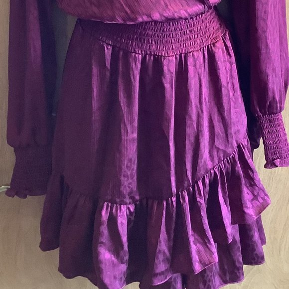 NWT Michael Kors Red Long Sleeve Dress Size: Medium - Picture 4 of 10